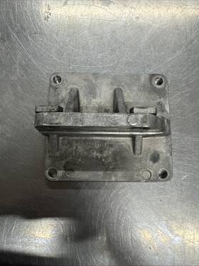 16209-85 Harley-davidson Motor Tranny Plate Mount Engine Used