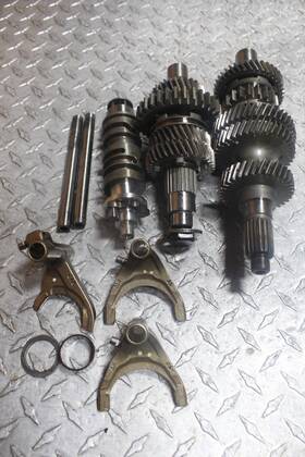 35172-06 Harley-davidson 35163-06 06-16 Sportster 1200 Oem Engine Motor Transmission Tranny Gears