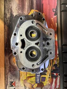 35250-79 Harley-davidson Evo Electra And Tour Glide Polished Transmission Trap Door Bearing Housing
