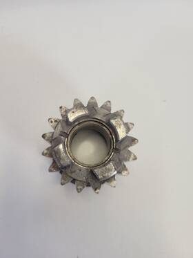 35760-54a Harley-davidson Sportster 4 Speed Countershaft Low W Speedo Gear Oem