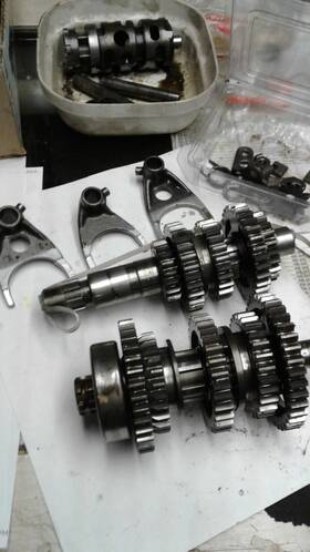Honda 13000-430-000 1978 1979 Cr250 Complete Transmission Assy# 23210-430-000 23220-430-000