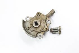 15231-371-000 Honda 1981 Goldwing 1100 Oem Engine Motor Oil Pump Cover
