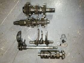 23221-427-960 Honda 1983-84 Xl 200 Xl200r Xl200 Transmission Gears Drum Shift Shaft