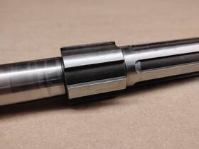 Honda 23221-mac-860 Oem Cr500 Transmission Countershaft
