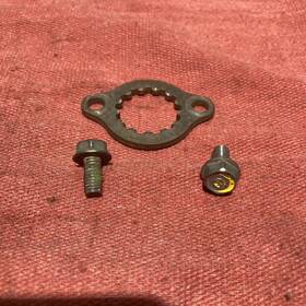 23811-mn8-000 Honda 2002 00-07 Xr650r Xr 650 Drive Sprocket Fixing Plate Keeper Holder Mount