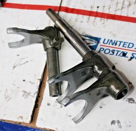 Honda 24231-men-730 1988 Cr250 Oem Transmission Shifting Forks