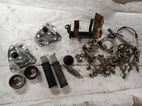 50715-ma6-000 Honda 1969 Ct 90 Ct90 Trail Oem Parts Lot Foot Pegs Motor Mounts