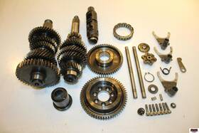 Indian 1333024 2014 Chieftain Engine Motor Transmission Tranny Gears