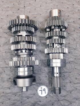 Kawasaki 13127-1136 1986-87 Zl600 Eliminator Transmission Assembly #13127-1136 #13128-1133