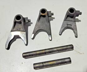 13140-044 Kawasaki Gear Shift Forks 1973-1975 F11 250
