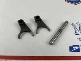 13140-1061 Kawasaki 1995 Kx60 Kx 60 Shift Fork Output Gear Shifter Rod Forks Oem