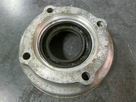 14022-1005 Kawasaki 79-82 Kz1300 Output Shaft Cap Final Drive Gear Cover Kz 1300