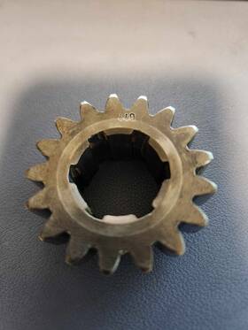 54633010000 Ktm 1995 250sx Transmission Main Shaft 2nd Gear 17t #440