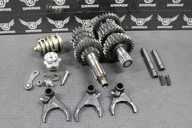 54833007000 Ktm 2004 04-10 250 300 Exc Oem Transmission Tranny Trans Gearbox Gears Fork Good