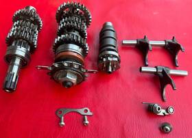 24130-48h00 Oem 2018 2020 -19 Suzuki Gsx 250r Transmission Drum Shaft Gear Forks Good