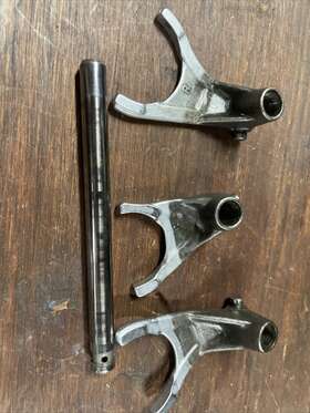 3xw-18513-00-00 Oem Yamaha Shift Forks 84-85 Fj1100 Fj 1100 86-93 Fj1200 Gear Shifting Post