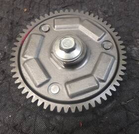 Suzuki 21200-22830 Boulevard M109r / Vzr1800 11-24 Primary Driven Gear