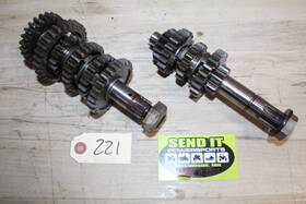 24130-382-00000 Suzuki 24120-38201-000 12 1982 Dr250 Transmission /