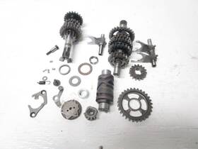 24120-14d03 Suzuki 24130-14d14 1992-1995 Dr 250se Transmission Trans #2