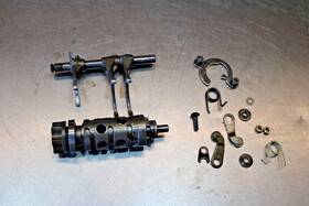 T1190595 Triumph 2001 Daytona 955i Shift Drum Forks Assembly