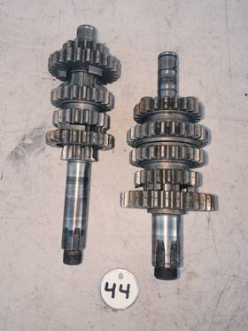1w1-17411-00-00 Yamaha 1977-79 It175 1980-81 It125 Transmission Assembly Inch Parts