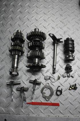 Yamaha 2207670 2004 Wr450f Engine Transmission Tranny Assembly Gears Set