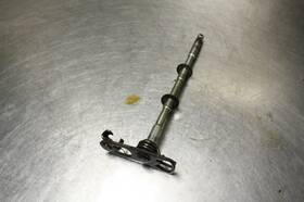 4c8-18101-02-00 Yamaha 4c8-18101-00-00 07-08 Yzf R1 Shifter Shift Shaft