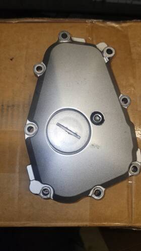 5eb-15416-00-00 Yamaha 5eb-15416-00 Oil Pump Cover Oem Genuine For Yzf-r6 2000-2002 5eb-15416-00-00 Yamaha 5eb-15416-00 Oil Pump Cover Oem Genuine For Yzf-r6 2000-2002