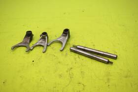 5eb1851200 Yamaha 5eb1851100 1999 2000 Yzf R6 Shift Fork Shifter Gude Bar Shaft