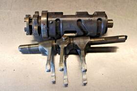 5el-18540-00-00 Yamaha 5el-18513-00-00 1999 V-star 1100 Shift Drum Forks Assembly 5el-18540-00-00 Yamaha 5el-18513-00-00 1999 V-star 1100 Shift Drum Forks Assembly
