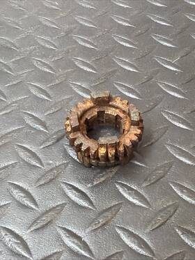 5mp-17251-00-00 Yamaha 99-04 Ttr225 Ttr 225 Transmission 5th Fifth Gear Counter Shaft 25t