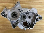 1988 Yamaha Yz 125 Right Clutch Side 1LX-15121-12-00. Fixed Price $79.99.
