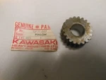 Nos Kawasaki 21T Primary Pinion 87-01 KE100 13121-036. Fixed Price $18.94.