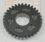23461-425-010 Honda Countershaft 3RD Gear (32T) For CB750 1979-1982. Fixed Price $48.99.