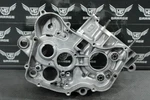 2000 99-02 Honda CR125R Oem Right Engine Motor Cases Block. Fixed Price $419.99.